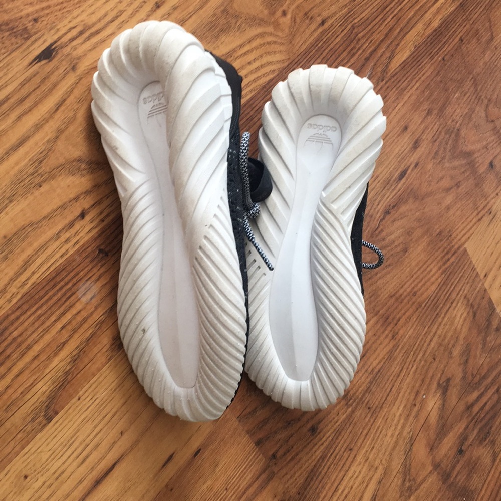 Adidas - Picture 3 of 3